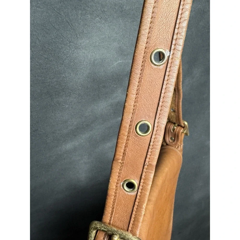 Vintage 90s Coach Patricia's Legacy 9951 Tan Leather Flap Crossbody Saddle Bag
